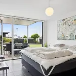 Lejlighed Skade - 10m From The Sea By Interhome