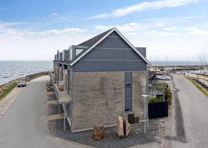 Skade - 10m From The Sea By Interhome Apartamento